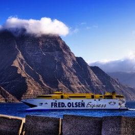 Ferry de Fred Olsen por José Manuel Cruz Leal, Fährschiff in Agaete, ferry from Agaete to Santa Cruz de Tenerife, https://www.fredolsen.es/en